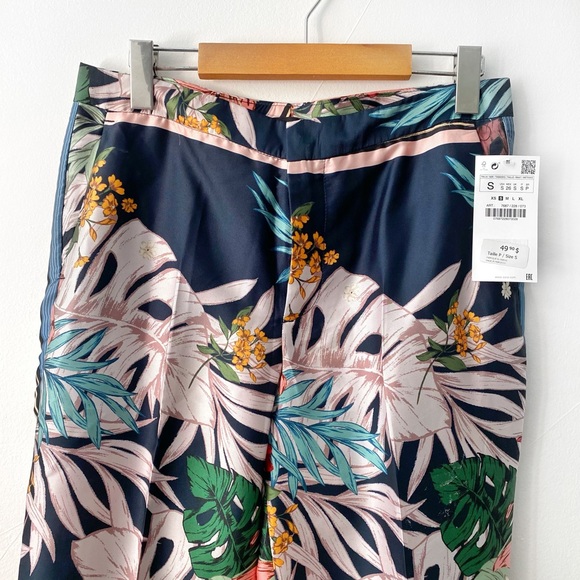 Straight Leg Floral Dress Pants - Picture 4 of 6